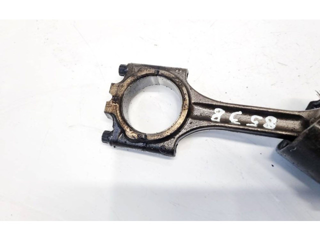 Поршень с шатуном Volvo S60