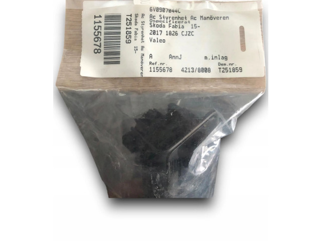 Блок управления климат-контролем 6V0907044CBYY Skoda Fabia Mk3 (NJ)