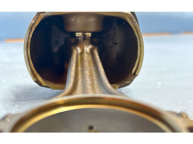  Поршень с шатуном  81P32  Audi A6 S6 C5 4B  