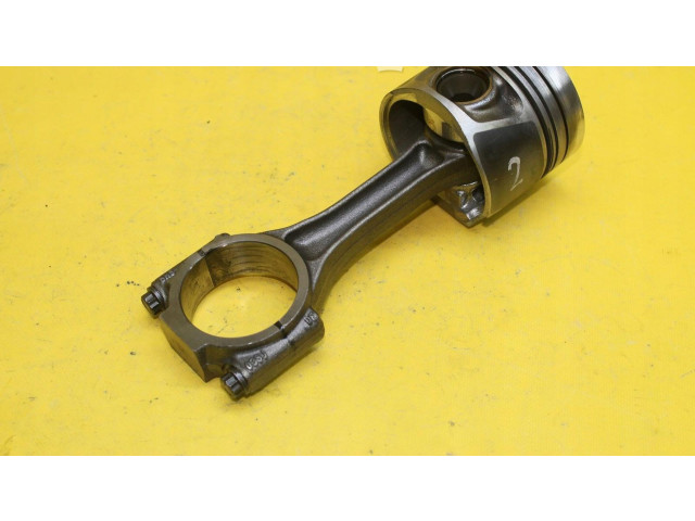 Píst Audi A8 S8 D4 4H