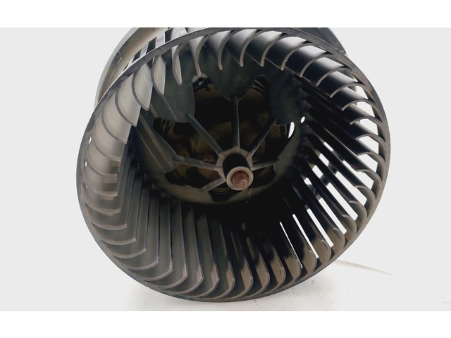 Вентилятор печки    F987684B   Skoda Octavia Mk2 (1Z)