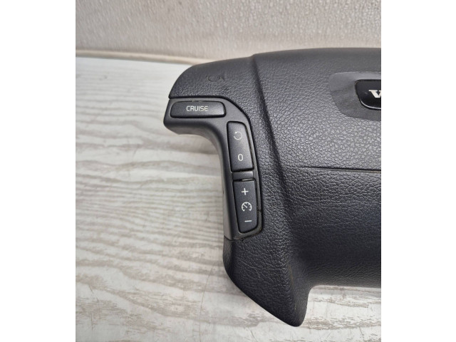 Подушка безопасности водителя 8626845, 210013020345   Volvo V70