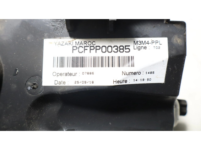 Блок предохранителей     Peugeot 301    