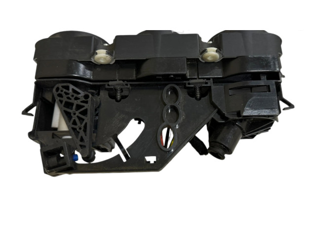 Блок управления климат-контролем    Volkswagen Caddy