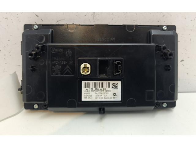 Дисплей Citroen C3 Aircross