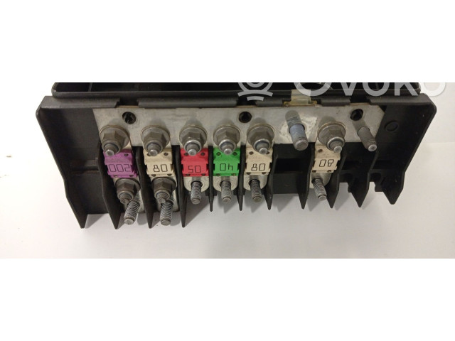 Блок предохранителей 1K0937125A   Audi A3 S3 8L    