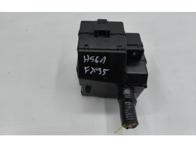 Pojistková skříňka Infiniti FX 2012