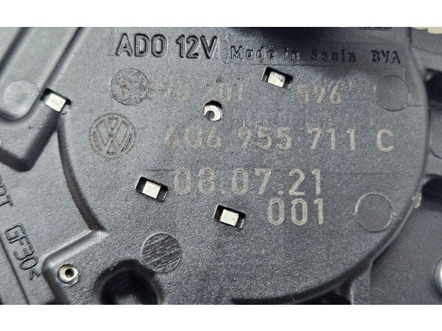 Моторчик заднего дворника 6Q6955711C, 0390201596    Volkswagen Polo IV 9N3