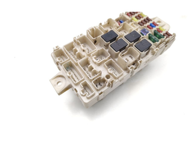 Блок предохранителей 8637A777, G8C-930M-A0B26 Mitsubishi L200