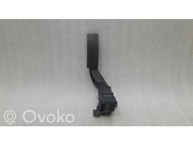 Педаль акселератора