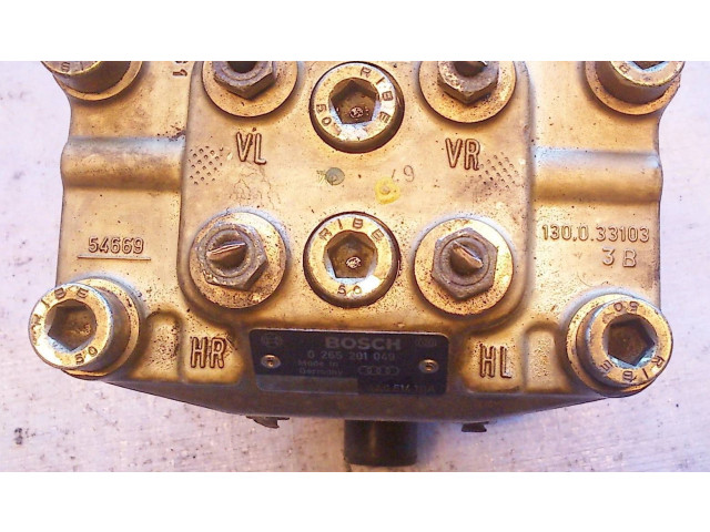 Блок АБС 4A0614111A, 0265201049   Audi  A6 S6 C4 4A  1994 - 1997 года