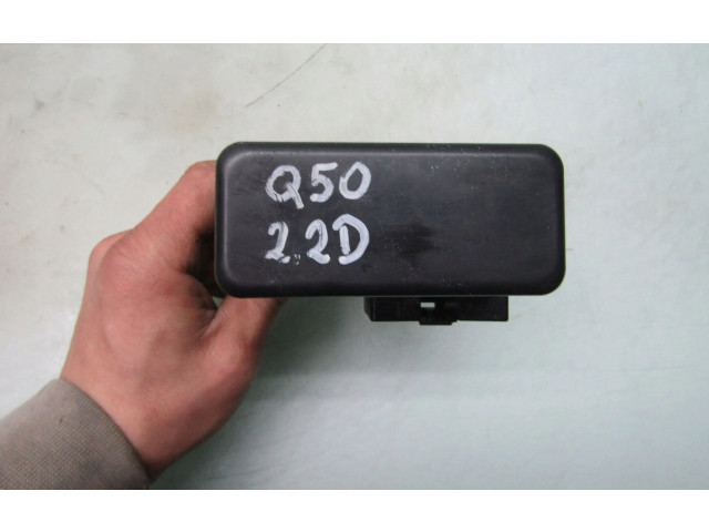 Блок предохранителей Infiniti Q50