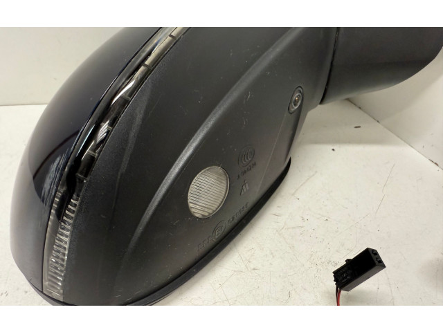 Zpětné zrcátko Volkswagen Touareg II 2016 7P6857502FG