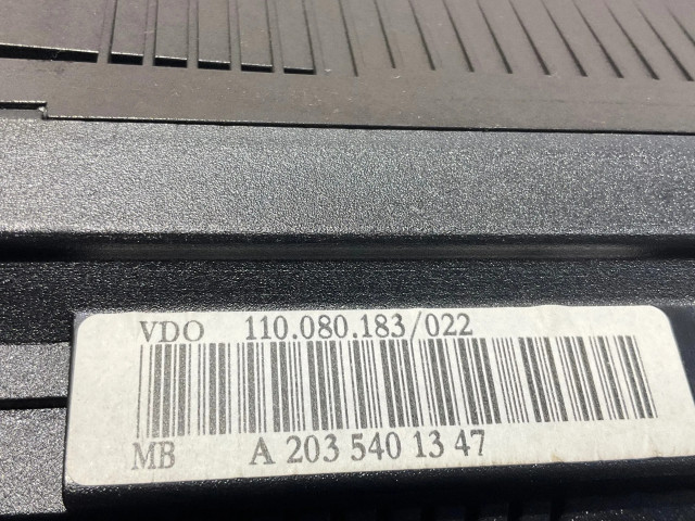 Přístrojová deska Mercedes-Benz C W203 2005 A2035401347, 110080183