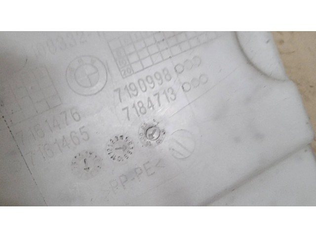 Бачок оконной жидкости    