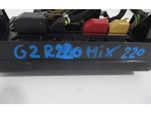 Блок управления климат-контролем 8U0820043B Audi Q3 F3