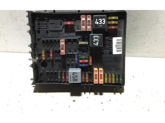 Блок предохранителей 1K0937124H   Audi A3 S3 8P    