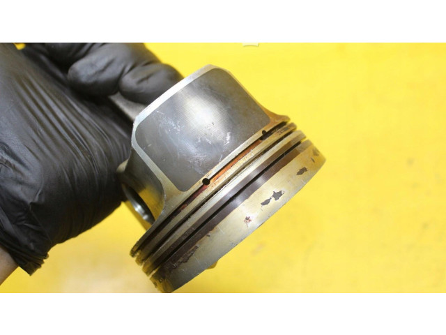  Поршень с шатуном    Porsche Cayenne (9PA)  