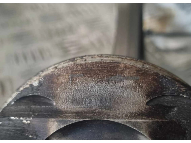 Píst 06M198401, 06M099 Audi A5 pro benzínový motor 3.0 CWGD