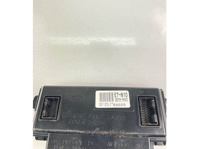 Дисплей 957101H100 KIA Ceed