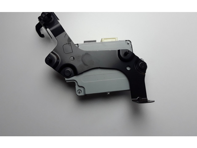 Įtampos keitiklis/ keitimo modulis     82714FL000    Subaru Forester SK 