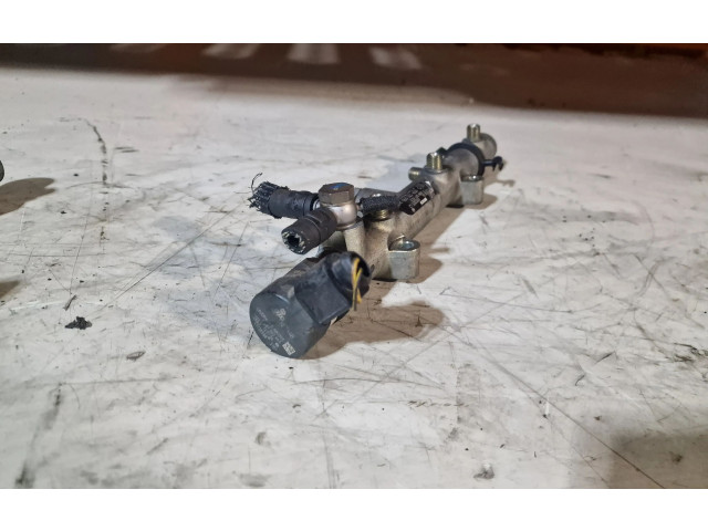 Топливная рампа 059130090J   Audi A6 S6 C6 4F 3.0 