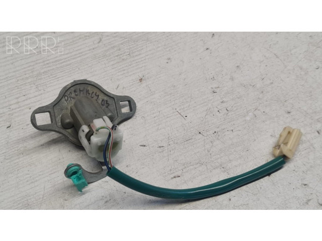 Замок задней крышки (наружный)