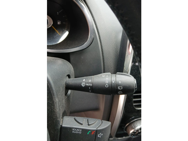 Включатель скорости стеклоочистителей    Renault Clio IV
