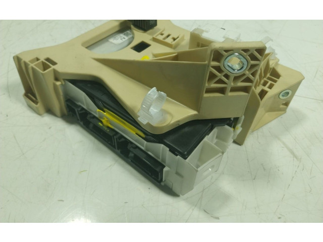 Pojistková skříňka Řídící jednotka BSM 8273042890, 63572875 Toyota RAV 4 (XA50) 2023