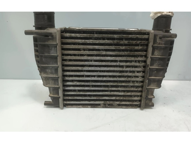 Интеркулер 8200471885B Renault Clio III