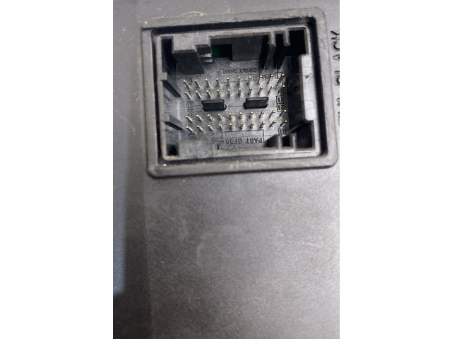 Блок комфорта Dacia Sandero