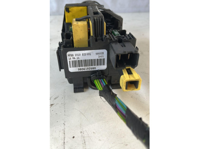 Блок предохранителей 9806192580, 9806192580 Peugeot 2008 I