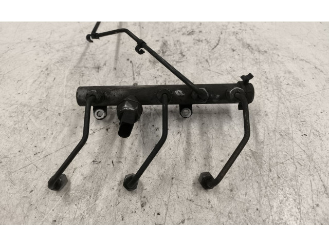 Топливная рампа 059130089   Audi A6 S6 C6 4F   для двигателя BMK