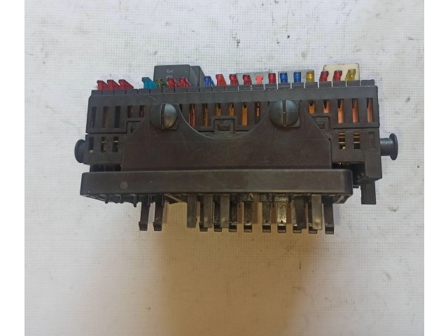 Блок предохранителей 357937039 Volkswagen Transporter - Caravelle T4