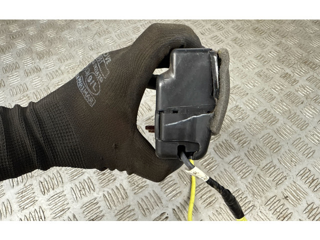 Подушка безопасности в сиденье    Subaru Outback