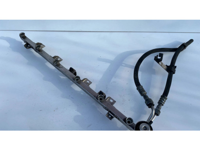 Vstřikovací lišta BMW 5 E39 pro benzínový motor 2.8