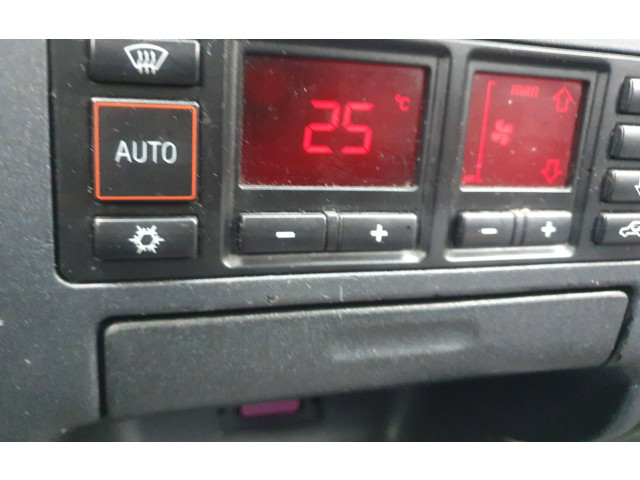 Блок управления климат-контролем 5HB00760804, 8L0820043D   Audi A3 S3 8L