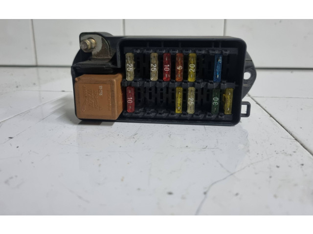 Блок предохранителей LNA2800JB, 518157003 Jaguar XJ X300