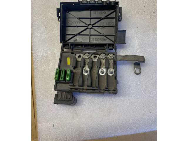 Блок предохранителей 1J0937550B Audi A3 S3 8L