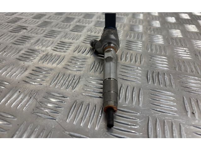 Vstřikovač 0445110613, 65827 BMW 2 F46