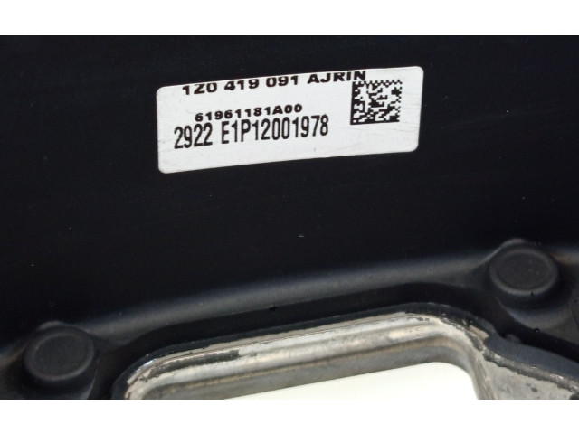 Руль Skoda Octavia Mk2 (1Z)  2004 - 2013 года 1Z0419091, 1Z0419091AJRIN      