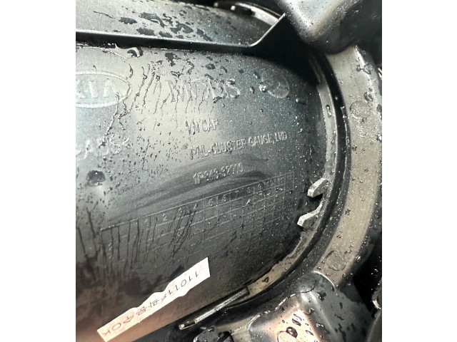 Панель приборов 848301P000 KIA Venga