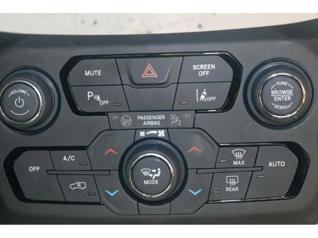 Блок управления климат-контролем Jeep Renegade