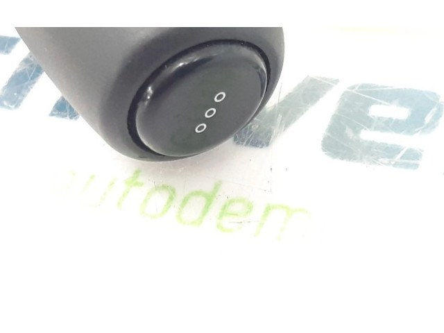 Включатель стеклоочистителей 8201168008, 8201168008   Dacia Logan II   