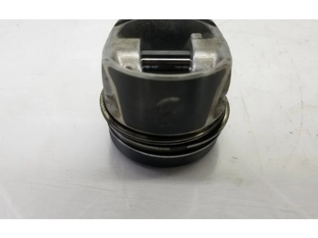 Поршень с шатуном 03L107065J, 03L107065J Volkswagen Golf VI