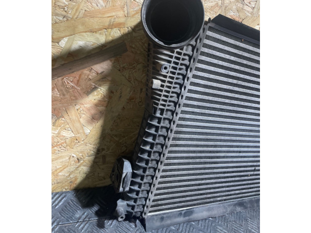 Интеркулер 3c0145805p Volkswagen PASSAT B6