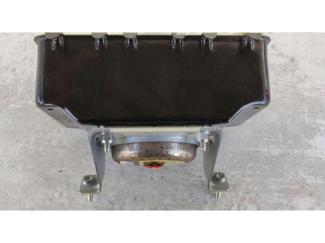 Подушка безопасности пассажира P605385200 Jeep Compass