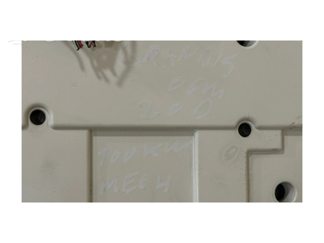 Панель приборов 8100A197, 2574301271 Mitsubishi Grandis