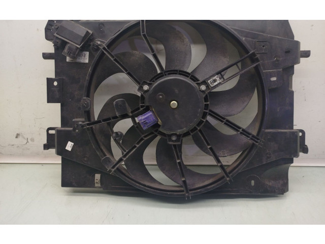 Вентилятор радиатора 214818009RB Renault Clio IV