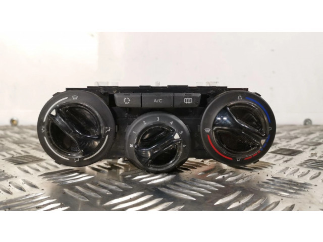 Блок управления климат-контролем 96722483 Peugeot 2008 I